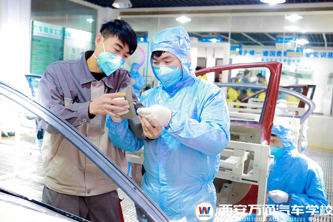 西安万通汽车学校授课老师